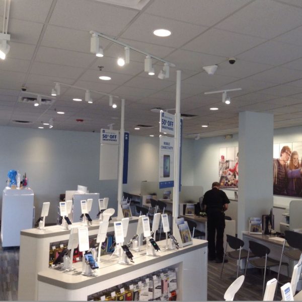 LI Group Construction of US Cellular In-Store Displays